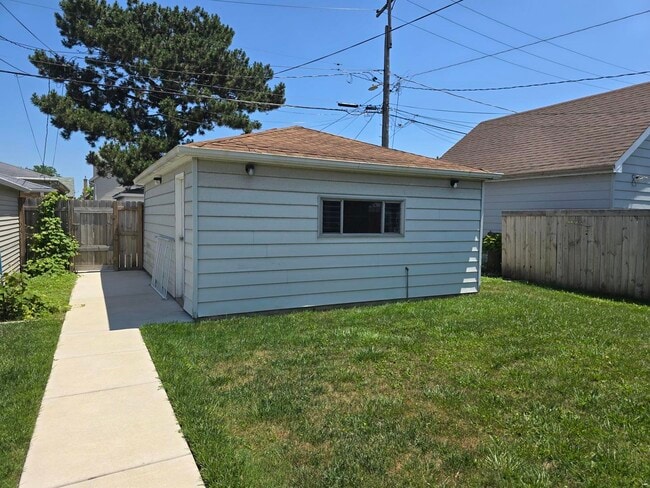 Photo - 5151 N Meade Ave