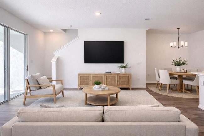 Photo - 2649 Olympic Ct