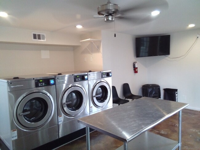 4 Load Washers
