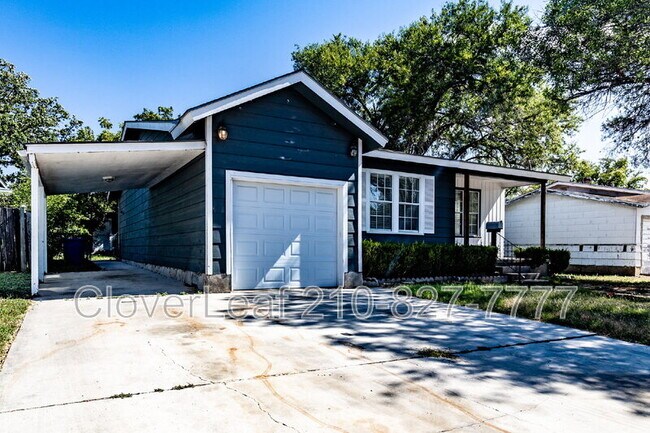 Photo - 731 Glamis Ave