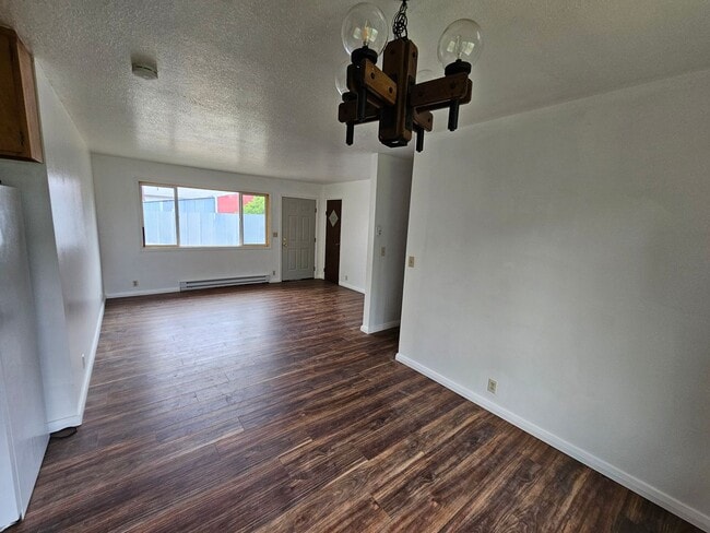 Photo - 602 1/2 2nd St. Unidad A