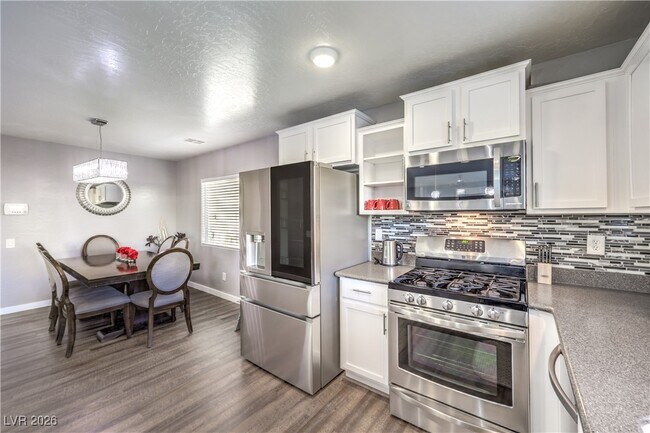 Photo - 9062 Mackanos Ave