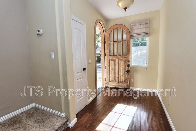Photo - 3657 24th St