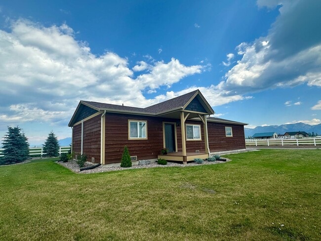 Photo - Charming Kalispell Home