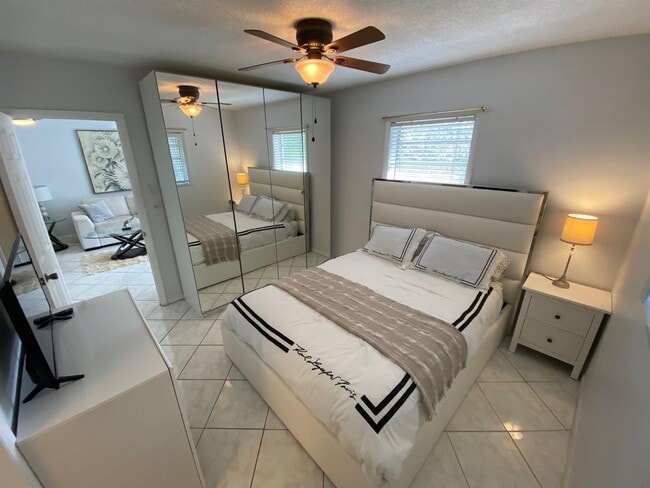 Photo - 2551 W Golf Blvd Unit 201