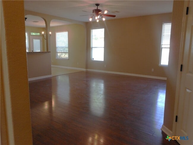 Photo - 2242 Lakeline Dr