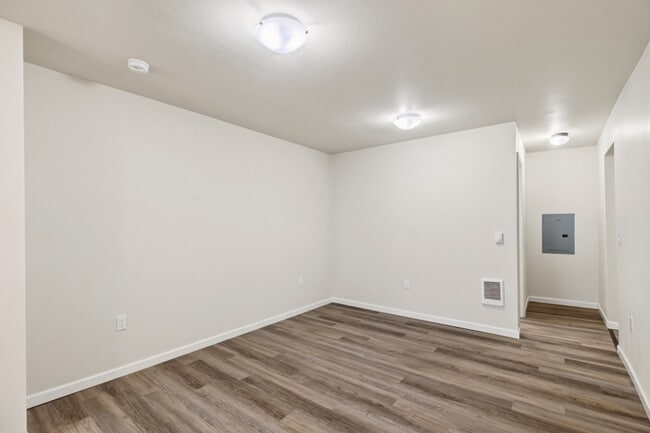 Palouse Arms Apartments