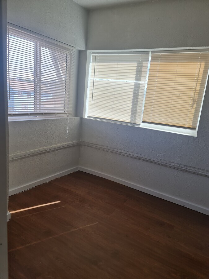 new window view street - 703 N Fickett St Unit K