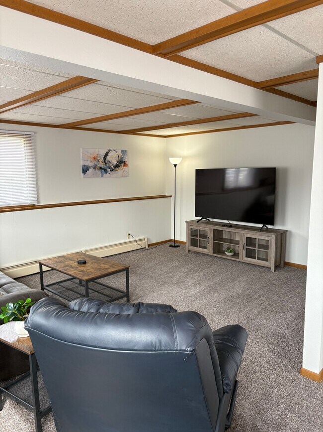 4-6 27th Ave SW Unit 6