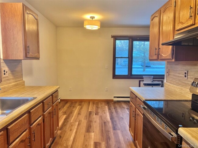 Photo - 188 River Rd Unit B