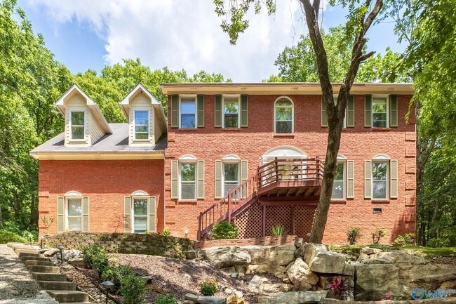 Photo - 15033 Greentree Trail SE