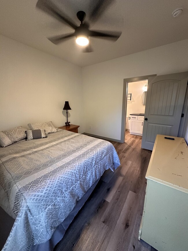 Photo - 145 Cayuga St