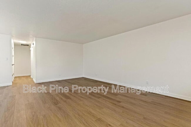 Photo - 1939 S Owyhee St