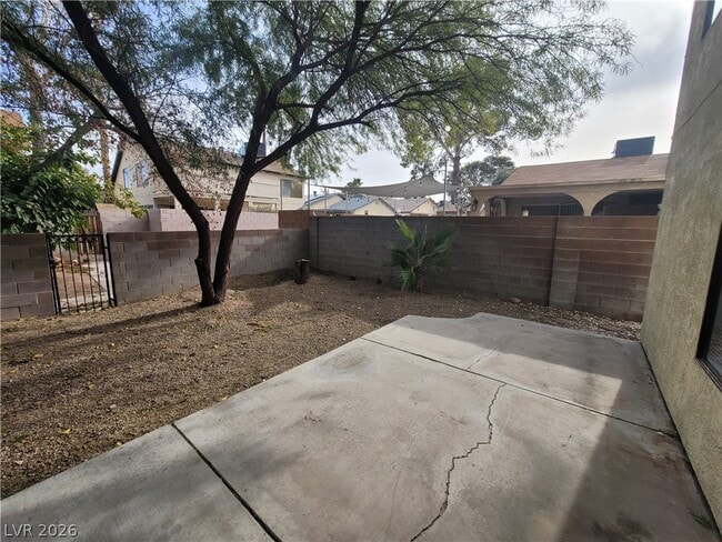 Photo - 4760 Woodridge Rd