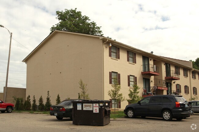 Hustbourne Landings Apartments - Hurstbourne Landing Apartments