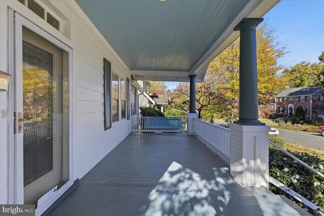 Photo - 1208 S Oakcrest Rd