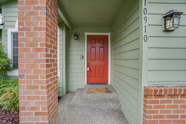 Photo - BEAUTIFUL FOUR BEDROOM LOCATED IN THE SHERWOOD SUB DIVISION