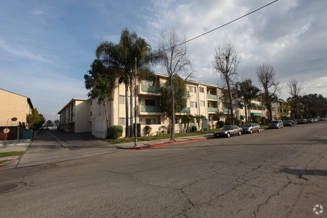 Glade Apartments