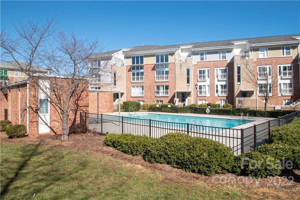 Photo - 647 Raphael Pl (Charlotte, NC)