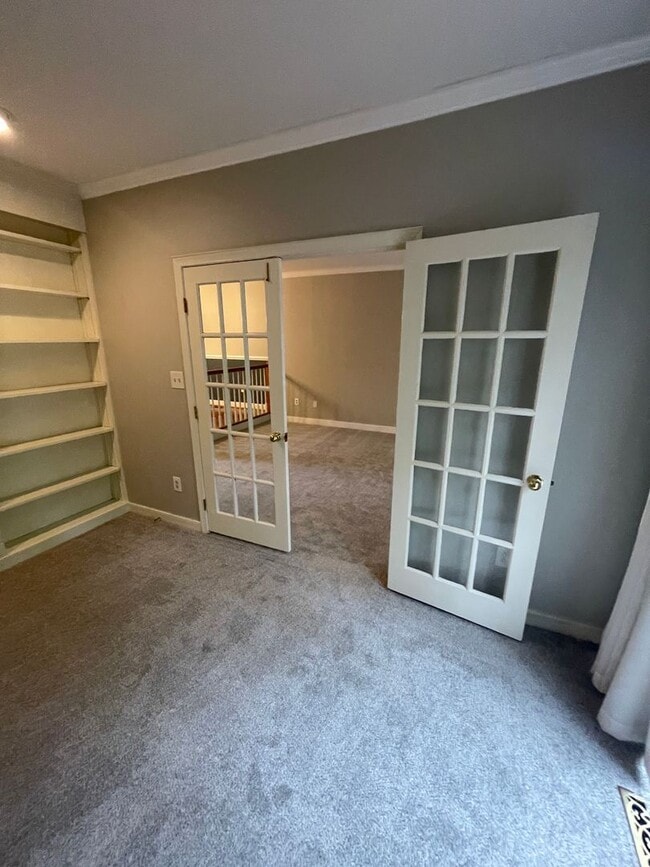 Photo - Large 2 Bedroom, 2.5 Bath Townhouse - Autu...