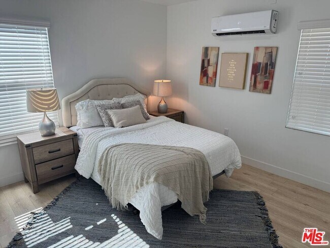 Photo - 11837 Runnymede St Casa