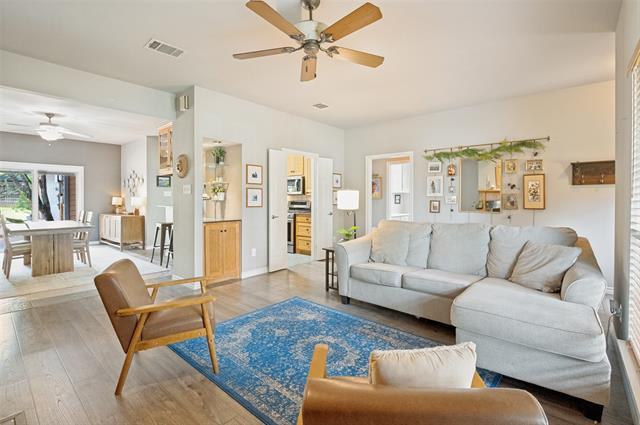 Photo - 514 N 1st St