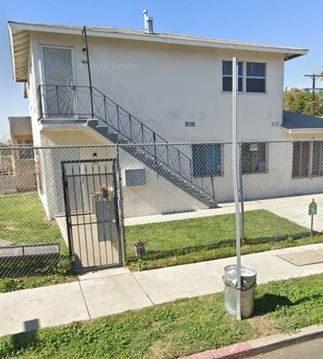 Building Photo - LARGE 1bd/1ba Unit 4421 Rental