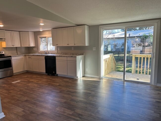 Photo - 234 Barbara Ave Unit 3