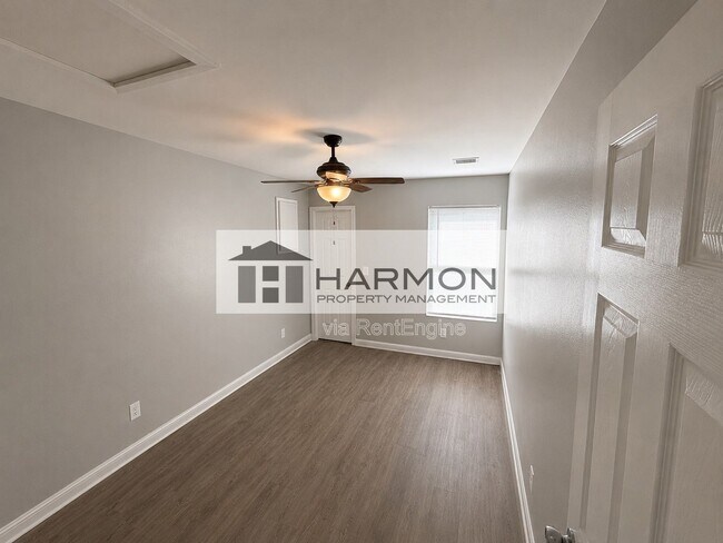 Photo - 816 N Crestway Ave