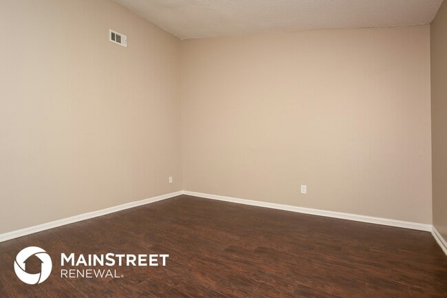 Photo - 141 Montego Cir