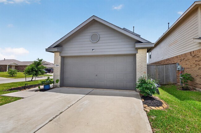Photo - 27003 Euphonia Grn Ln