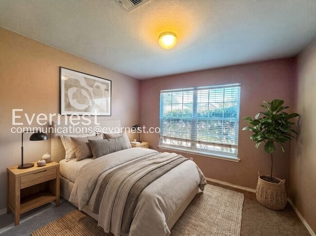 1112 Apollo Cir