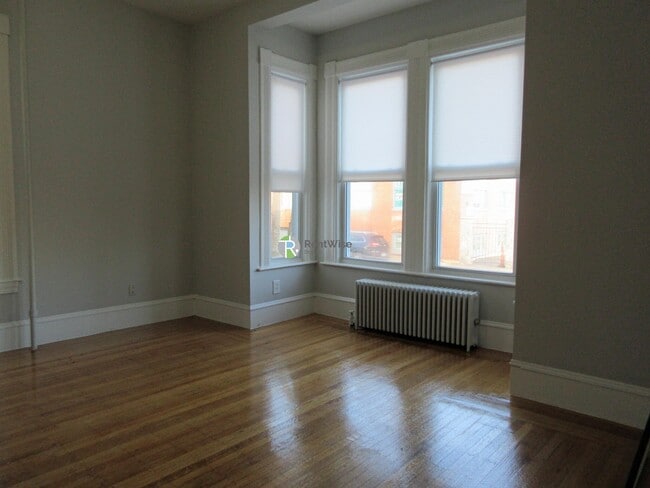 Photo - 19 Linden St