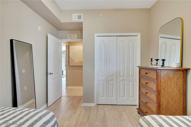 Photo - 16635 Lake Cir Dr Unidad 622 Rental