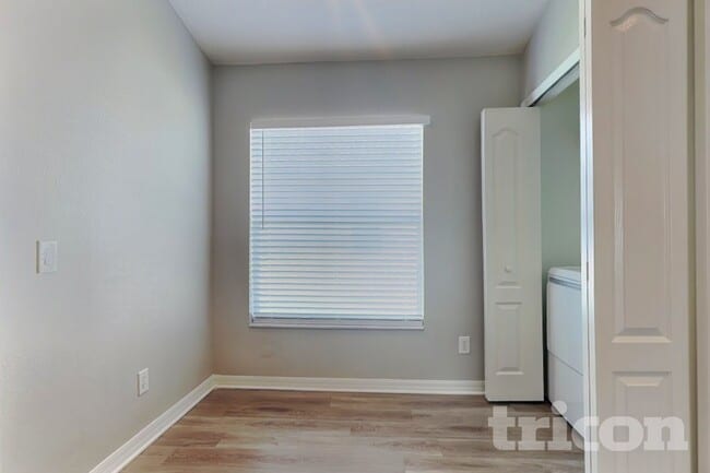 Photo - 31333 Heatherstone Dr