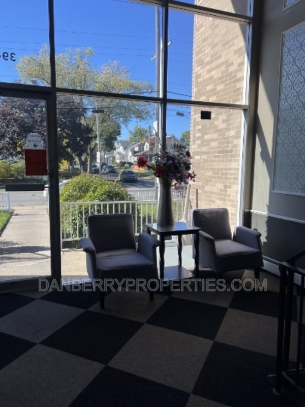 Photo - 3940 Jackman Rd