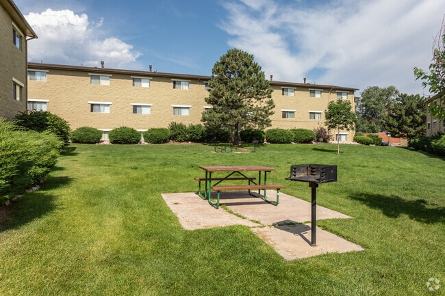 Building Photo - Sienna Place Rental