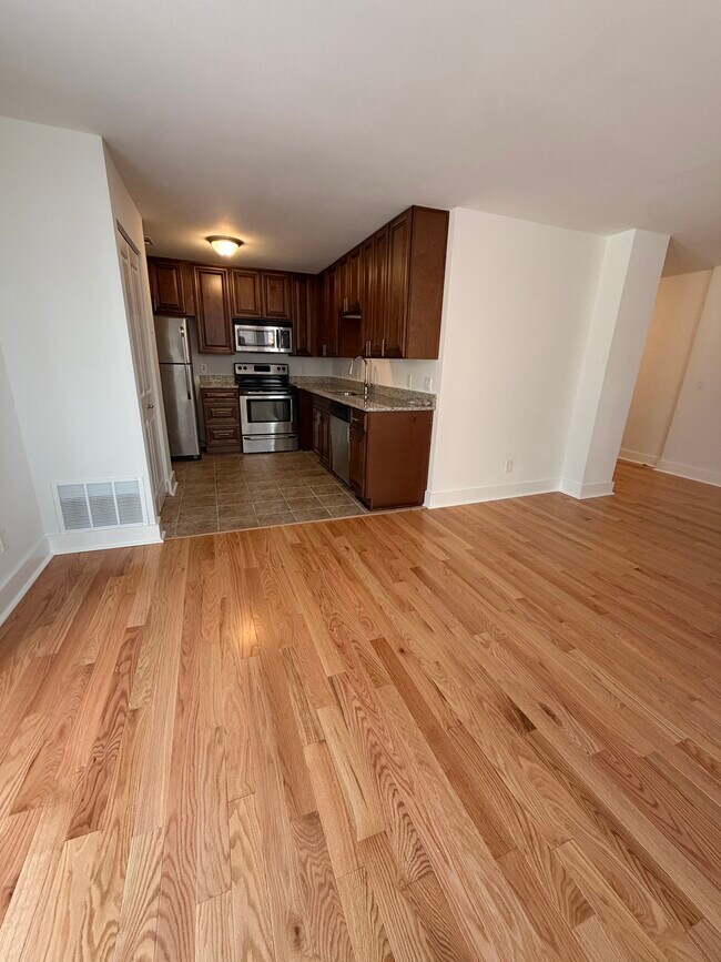 Photo - 5630 Pershing Ave Unit 20
