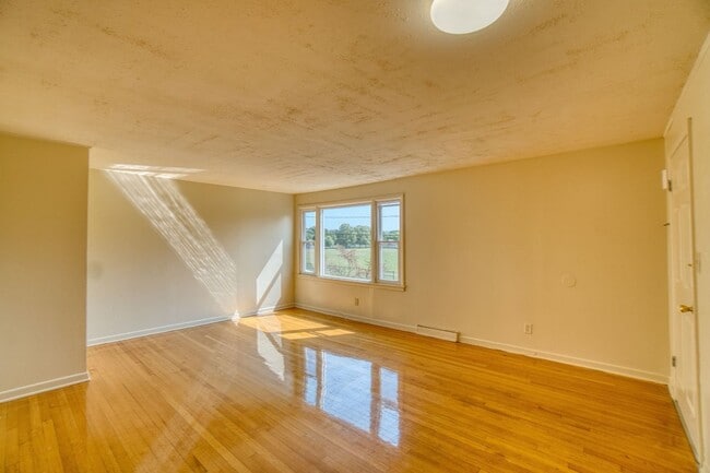 Photo - 1264 Westcott St Unit Westcott 91264.1