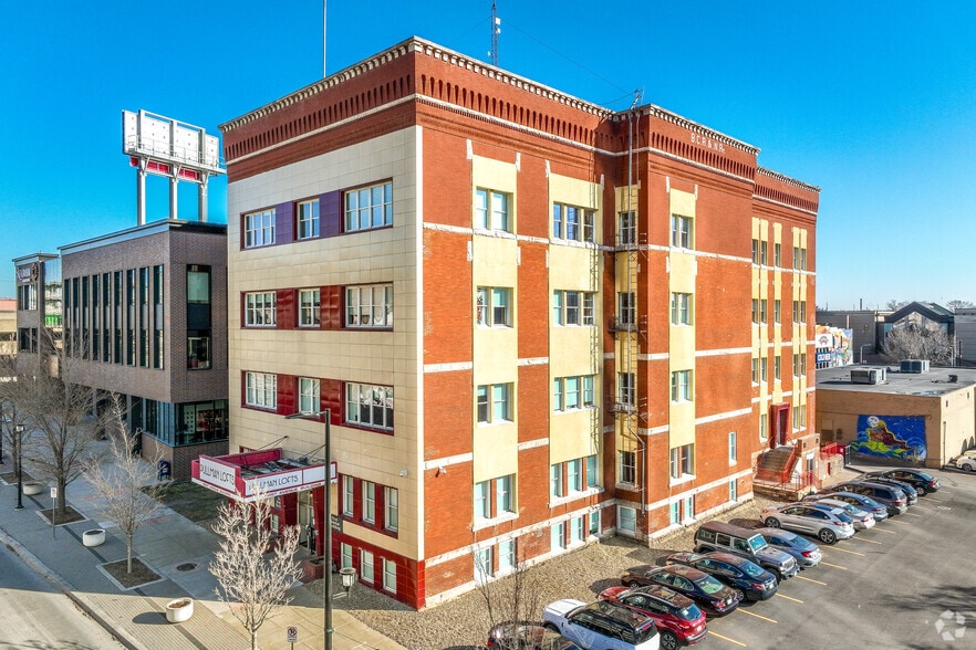 Building Photo