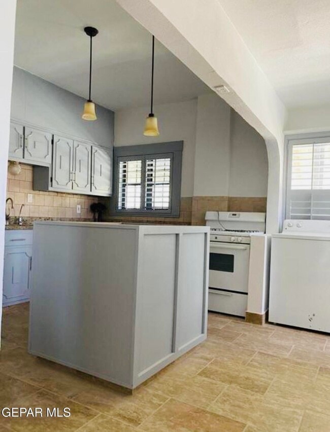 Photo - 4001 Trowbridge Dr