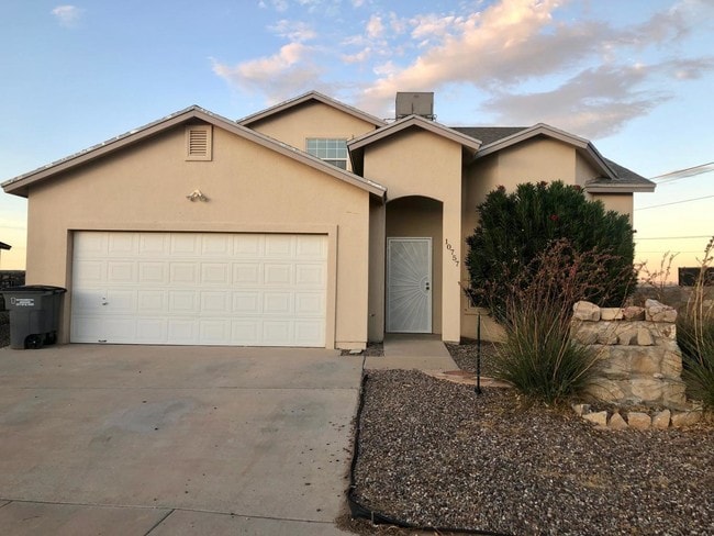 Building Photo - 10757 Blue Sage Dr Rental