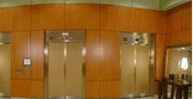 Elevators - 208 W Washington St Unit 1201