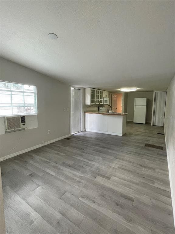 Building Photo - 37432 Carringer Rd Rental