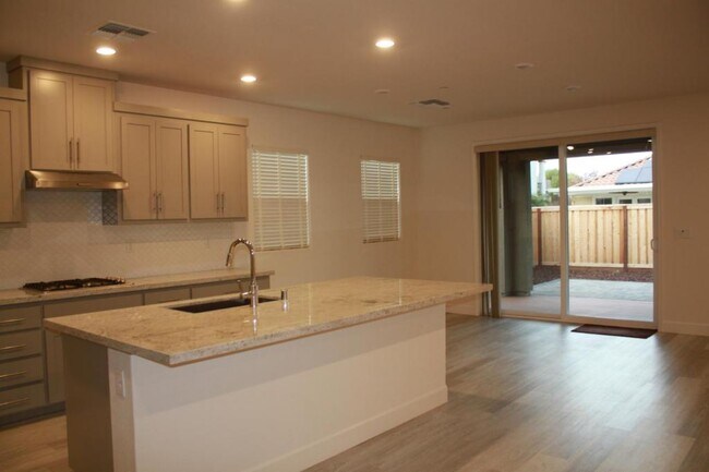 Photo - 1737 Buttercup Ln Casa