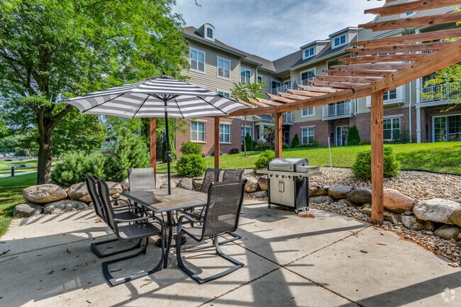 Building Photo - Hartland Riverwalk Rental