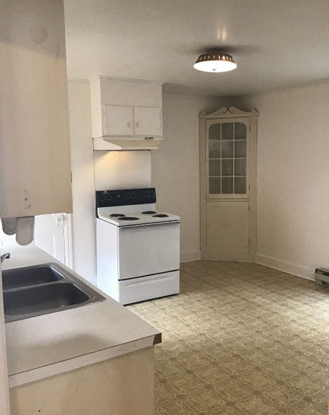 Photo - 726 Lincoln Way E Unit 726 B