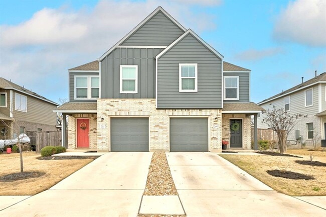 Photo - 200 George Neggan Ln