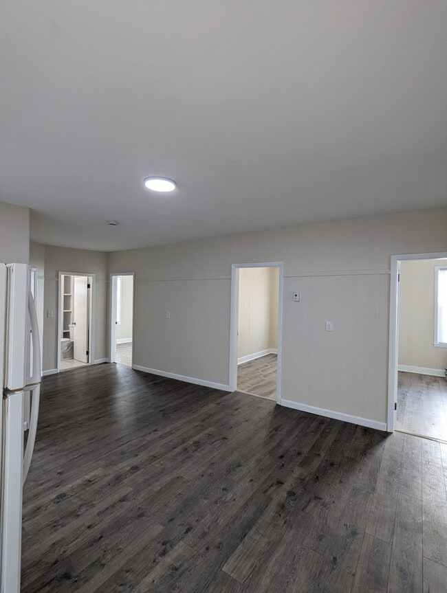 Building Photo - 47 Cumerford St Unit #1