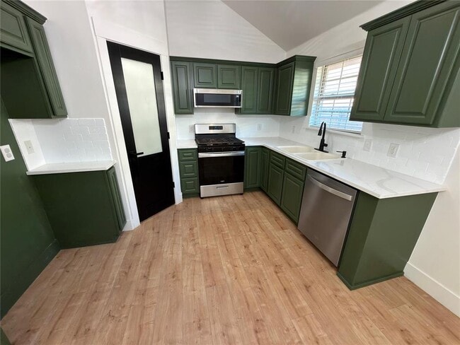 Photo - 5705 Marblewood Dr